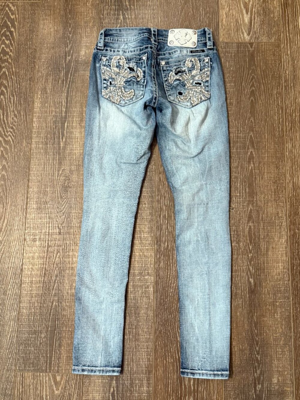 Miss Me Distressed Signature Skinny Jeans – Size 25x31